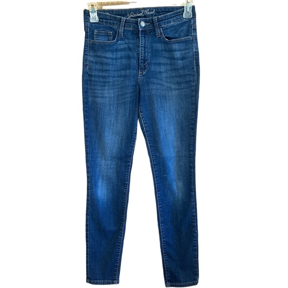 Universal Threads Blue High Rise Skinny 5 pocket Stretch Denim Tapered leg Jean